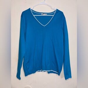 Boden Blue Contrast V-Neck Pullover
Sweater L